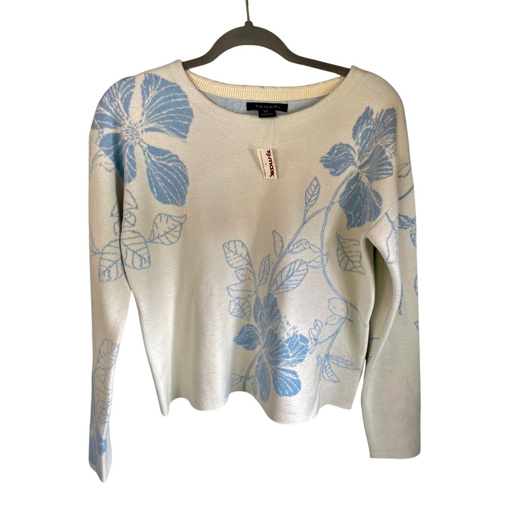 NWT Tahari Women's White Blue Floral Knit Sweater Long‎ Sleeve  Pullover S